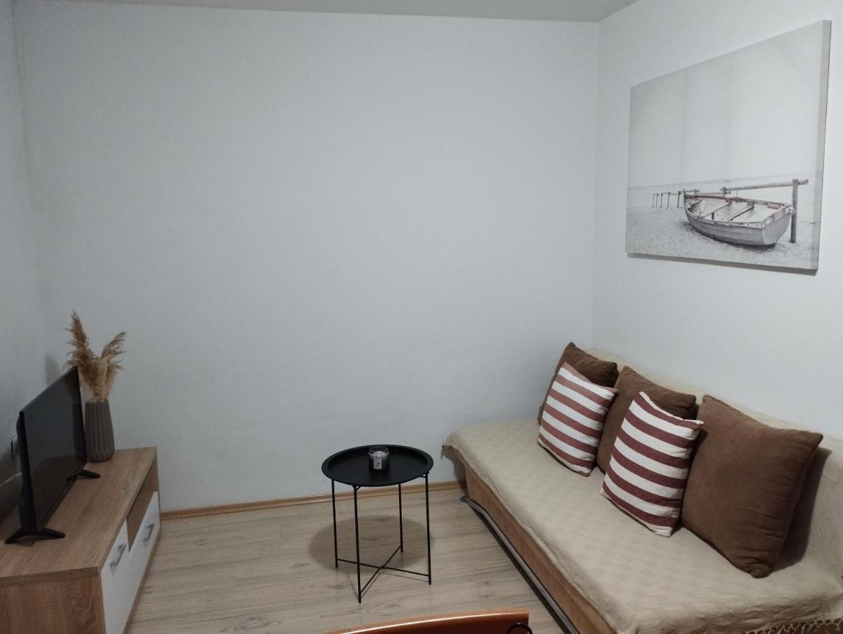 Apartments Mijo Kastela Exterior photo