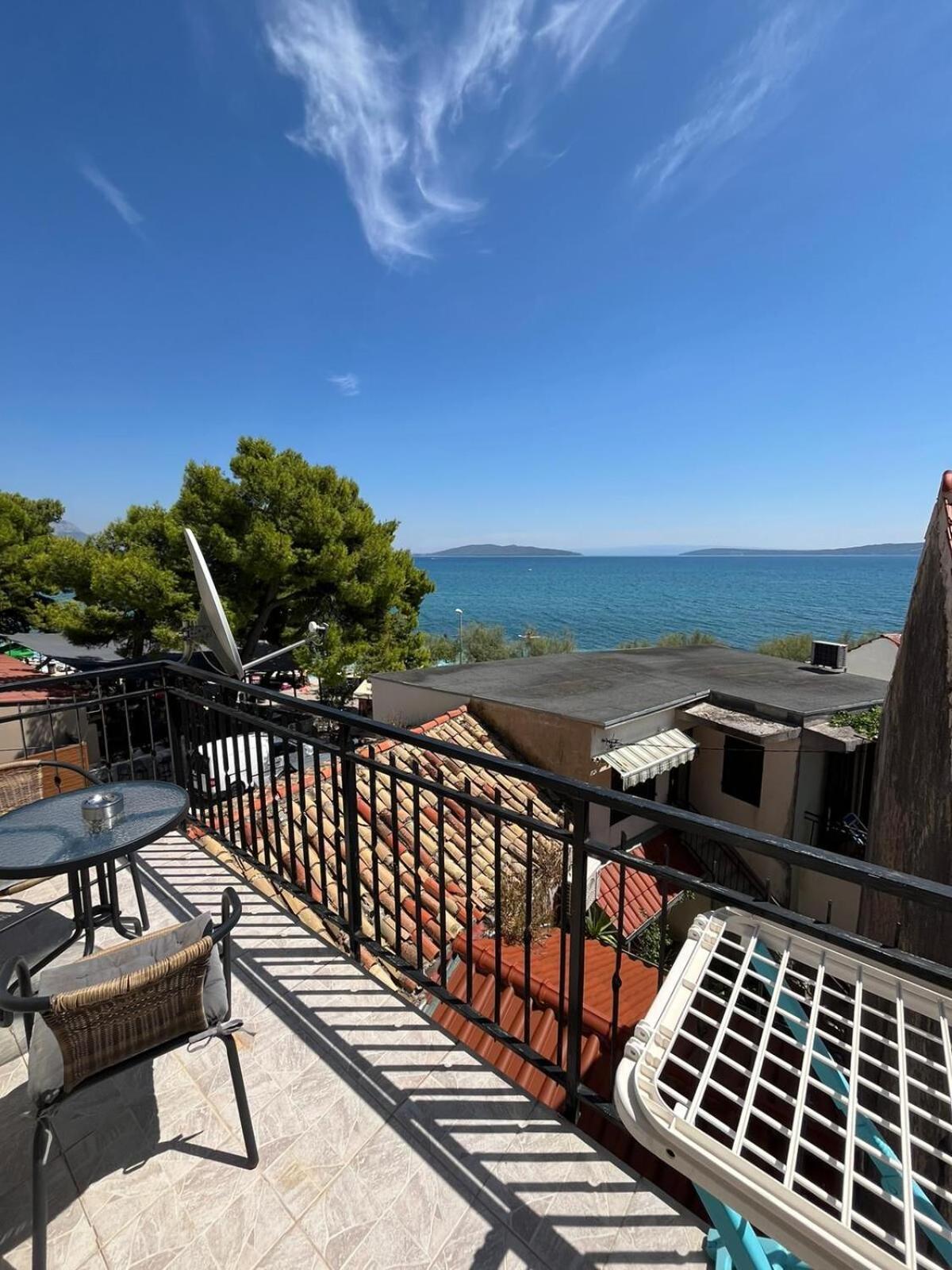 Apartments Mijo Kastela Exterior photo